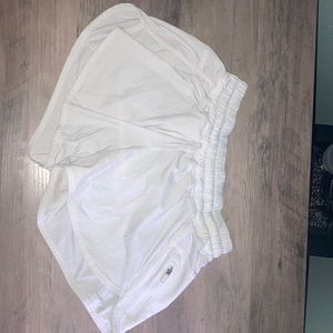 Lululemon hotty hots. Size 6, no stains, good condition.